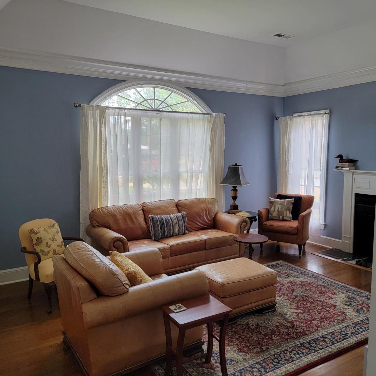 Piney Woods Cottage Pinehurst- 3 Master Bedroom with Private Ensuite Bath - Housity