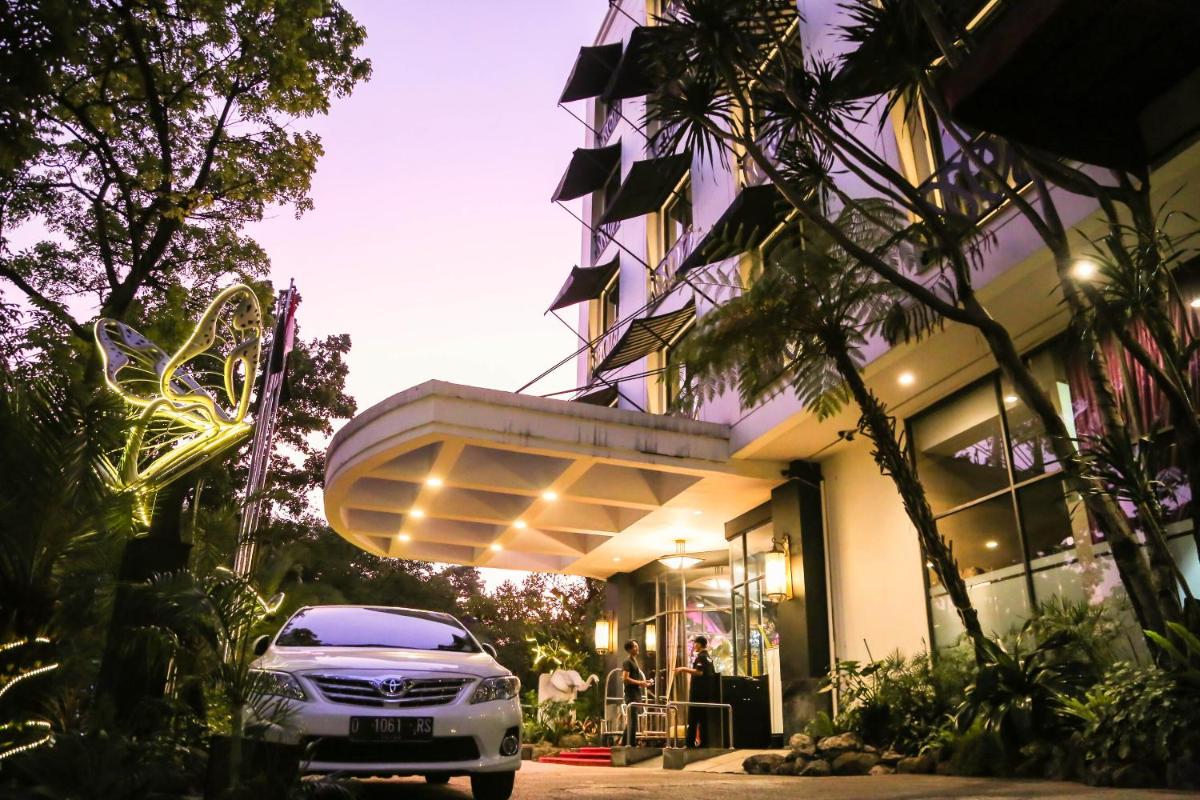 Amaroossa Hotel Bandung Indonesia - Housity