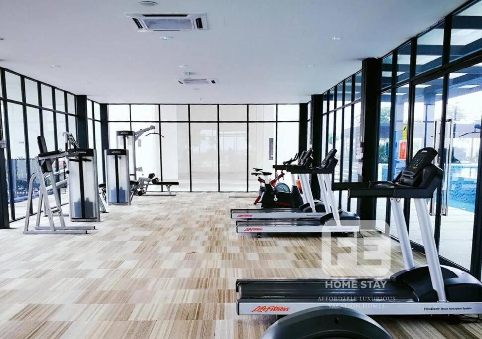 9Eleven Studio Apartment at TREFOIL Setia City - Housity