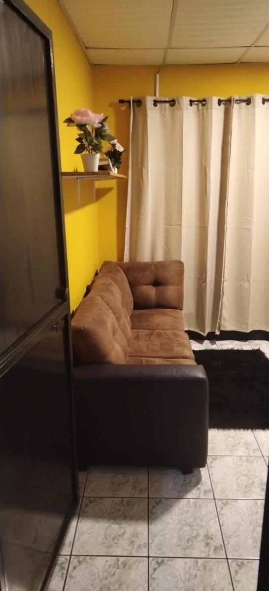 Hostal GYG - Housity
