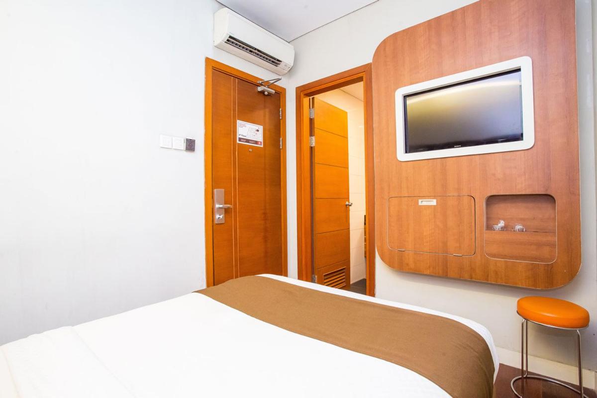Life Hotel Sudirman Surabaya - Housity