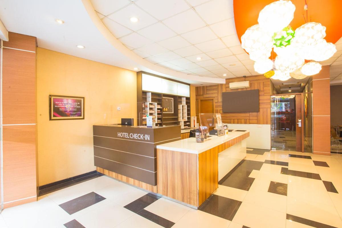 Life Hotel Sudirman Surabaya - Housity
