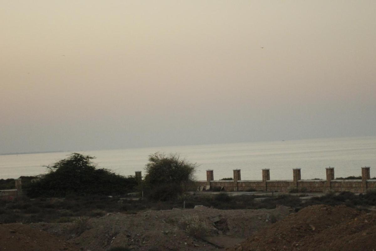 Suitetrails - Muscat beach Guest House Room 44