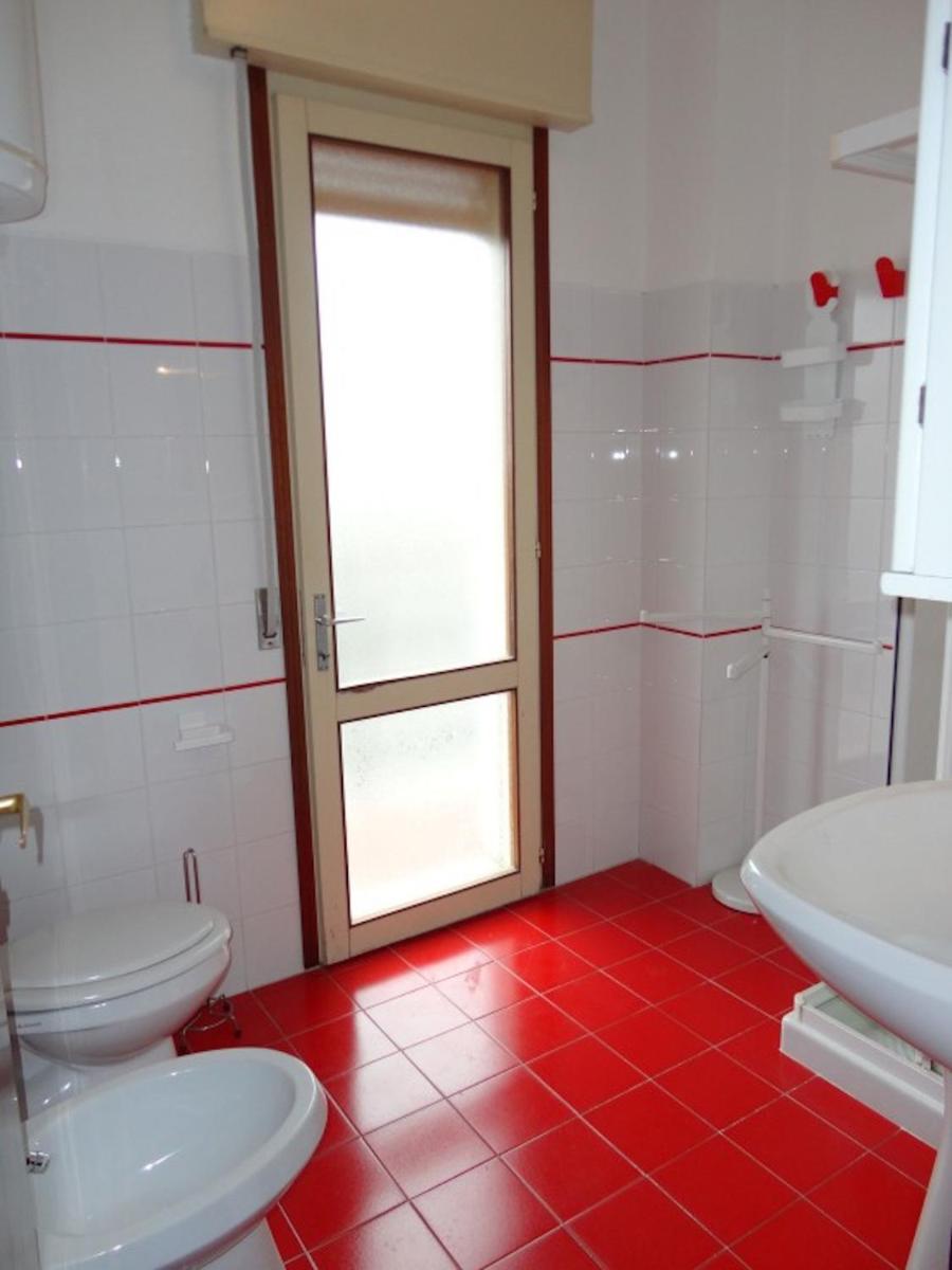 Beautiful house with garden near the beach by Beahost Rentals - Housity