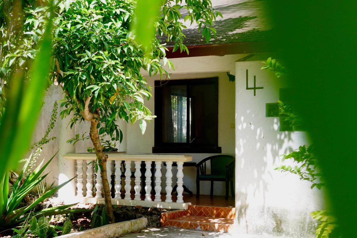 Flower Garden Resort - Housity