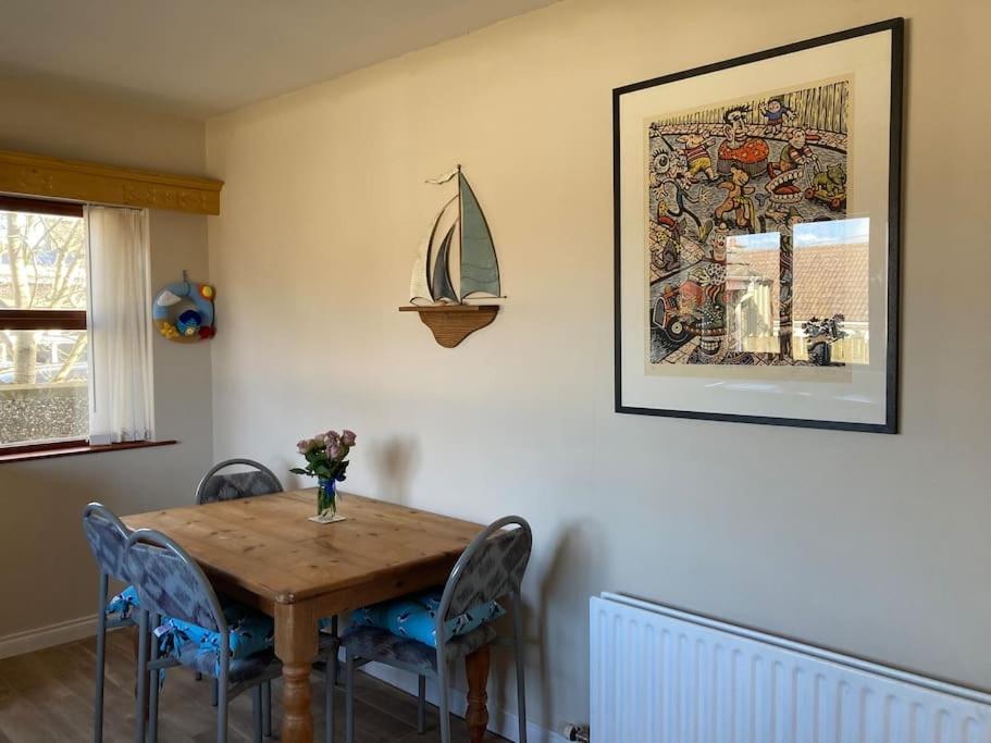 Milo's Cosy Cottage Giant's Causeway - Housity