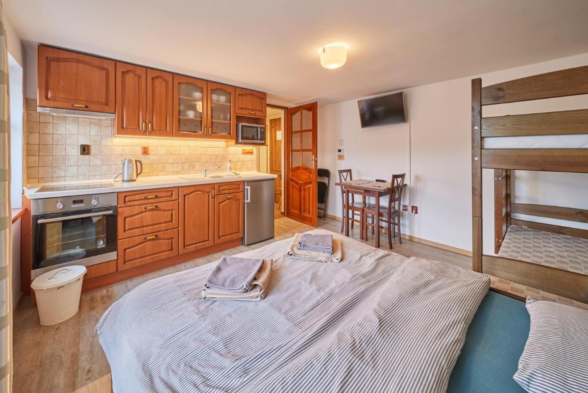Apartment Eskadra - Housity