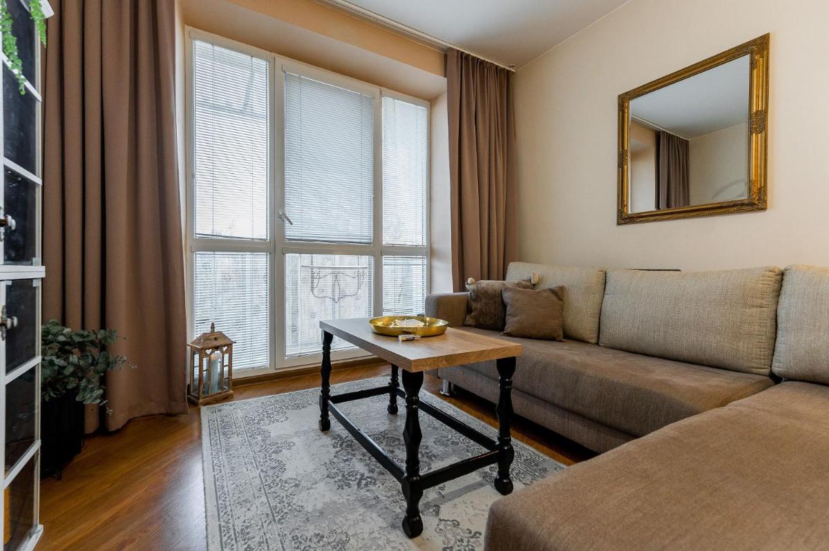 Old Town Vintage Apartment Sturova - Housity