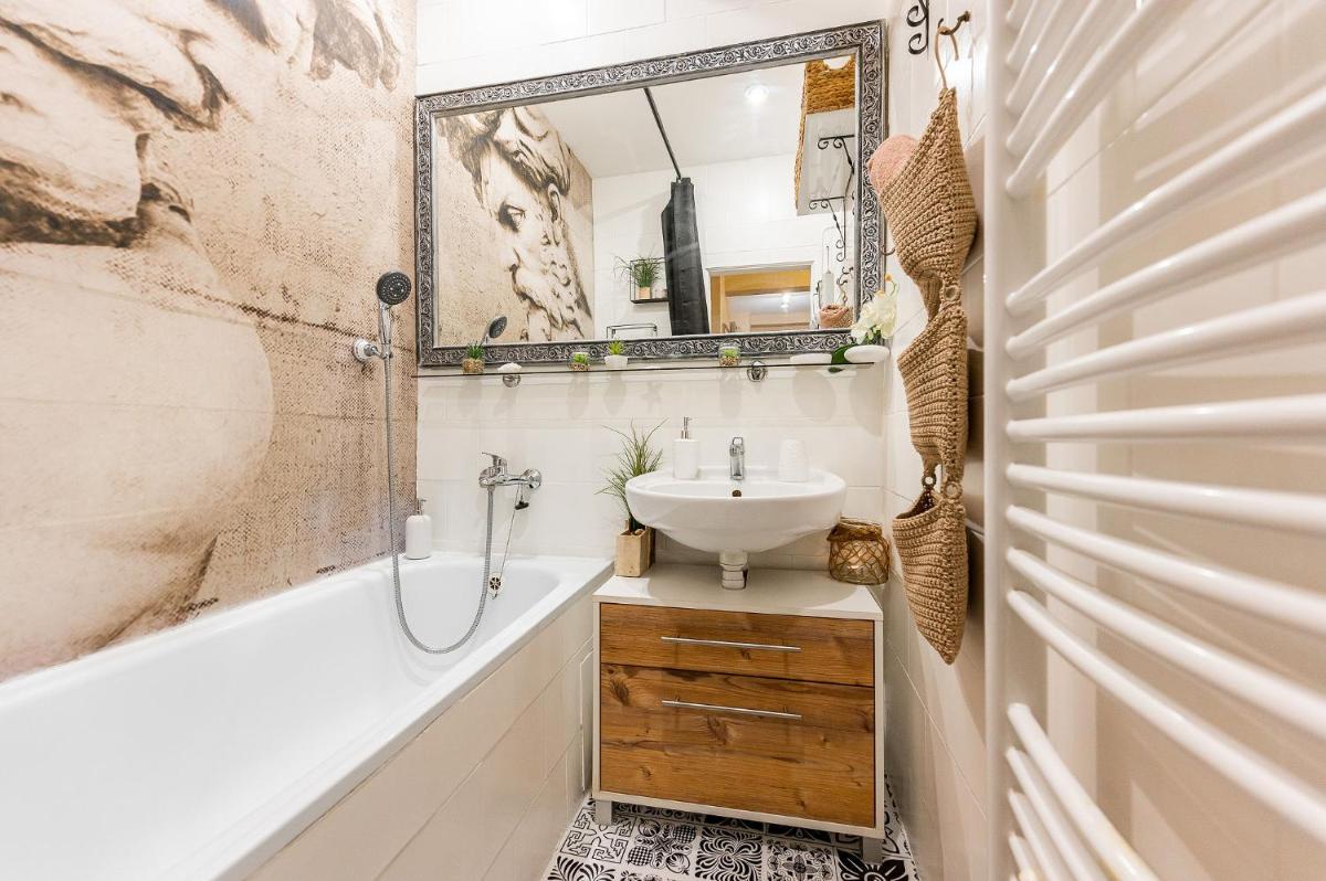 Old Town Vintage Apartment Sturova - Housity