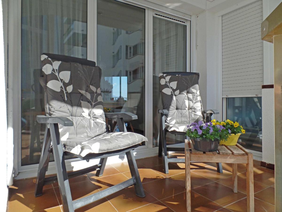 Suitetrails - NICE APARTMENT 4PAX FREE WIFI POOL-TERRACE-SEAVIEW