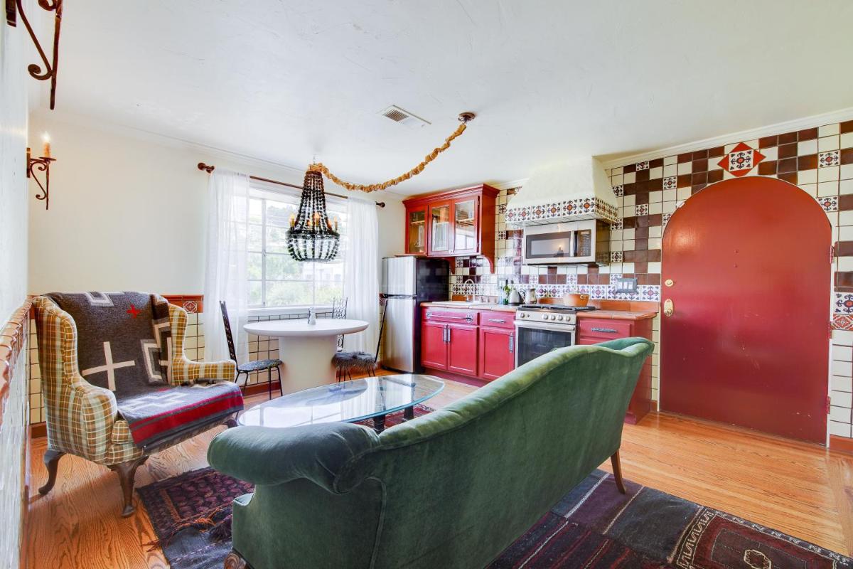 Cozy & Equipped Spanish-Style Casita in Berkeley apts - Housity