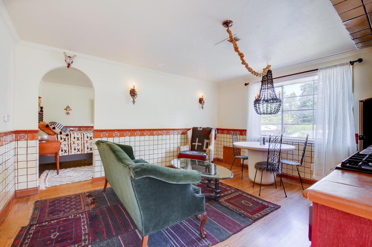 Cozy & Equipped Spanish-Style Casita in Berkeley apts - Housity