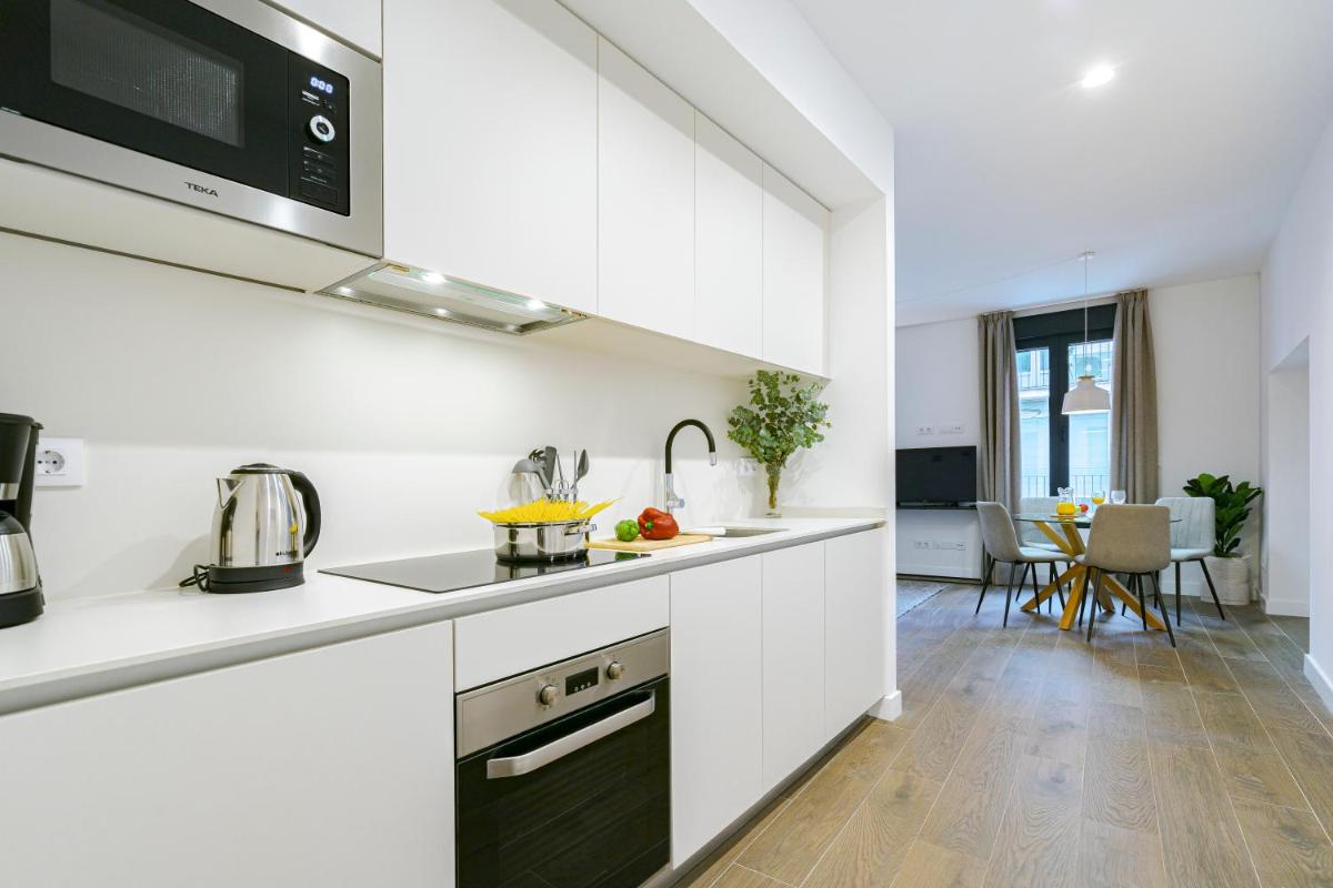 Feelathome Castilla Apartments - Housity