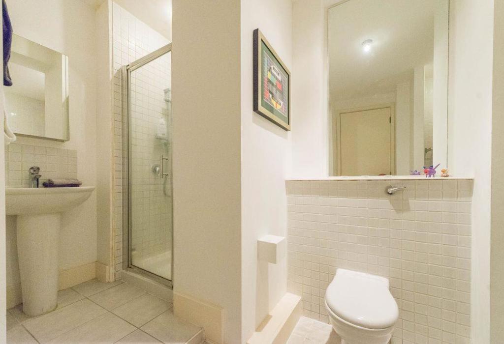 Short Stay Accommodation Sheffield for Contractors and Weekend stays - Housity