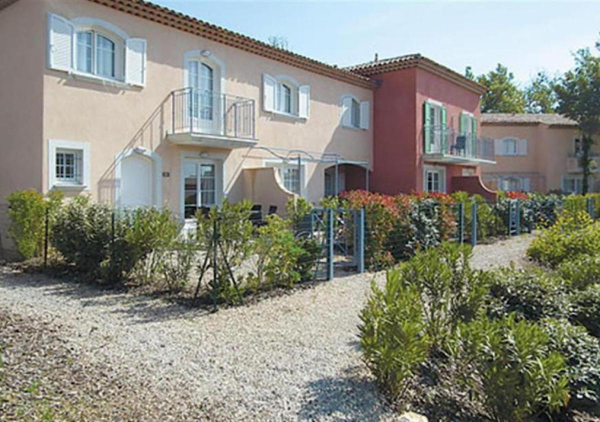 Charming 2-Bed Cottage in Callian France - Housity