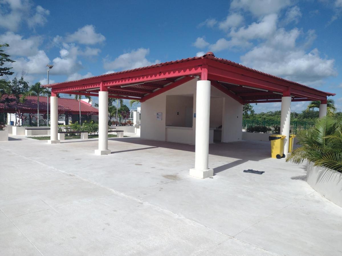 Cancún Smart House with pool & AquaPark - Housity
