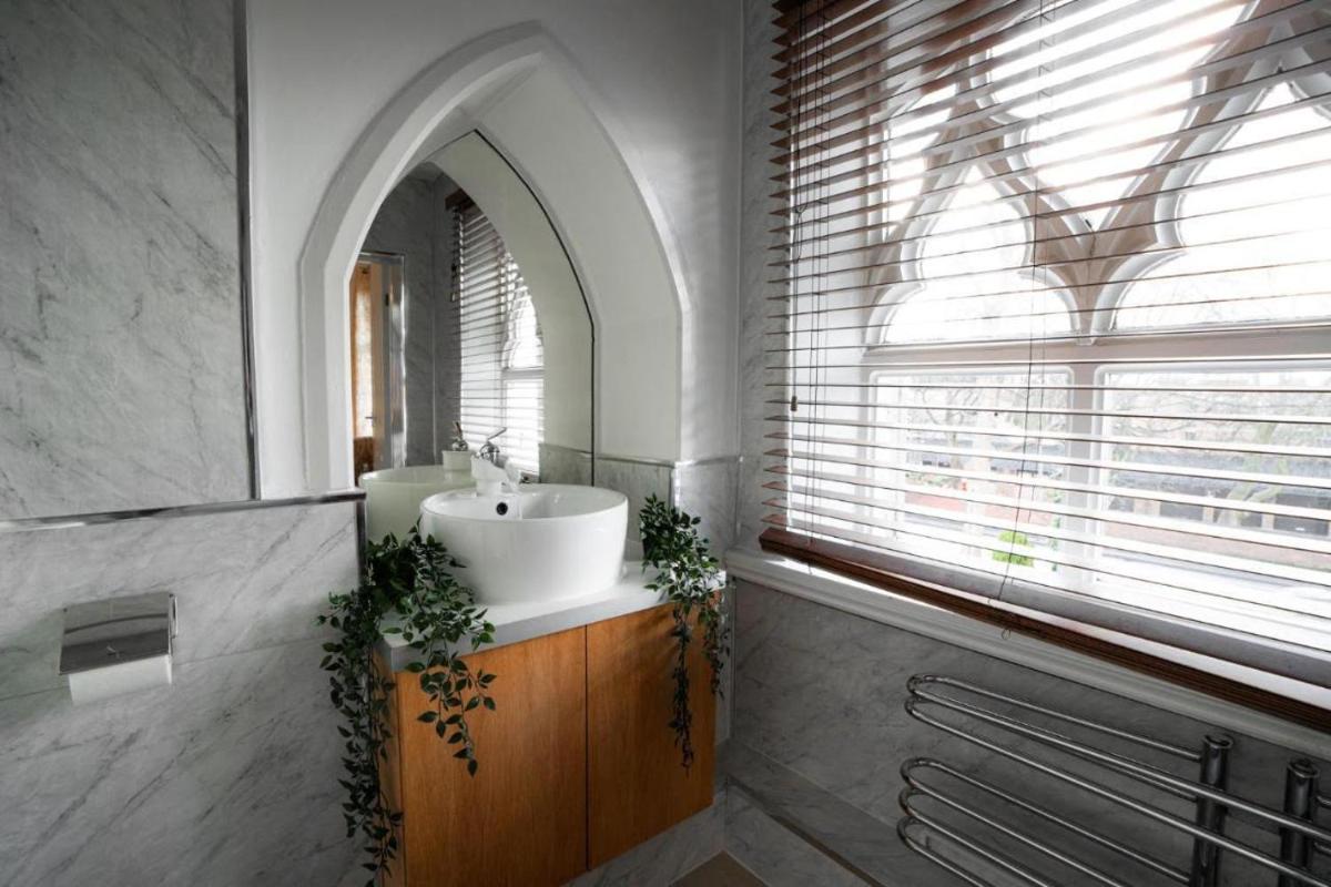 Milverton Hotel - Housity
