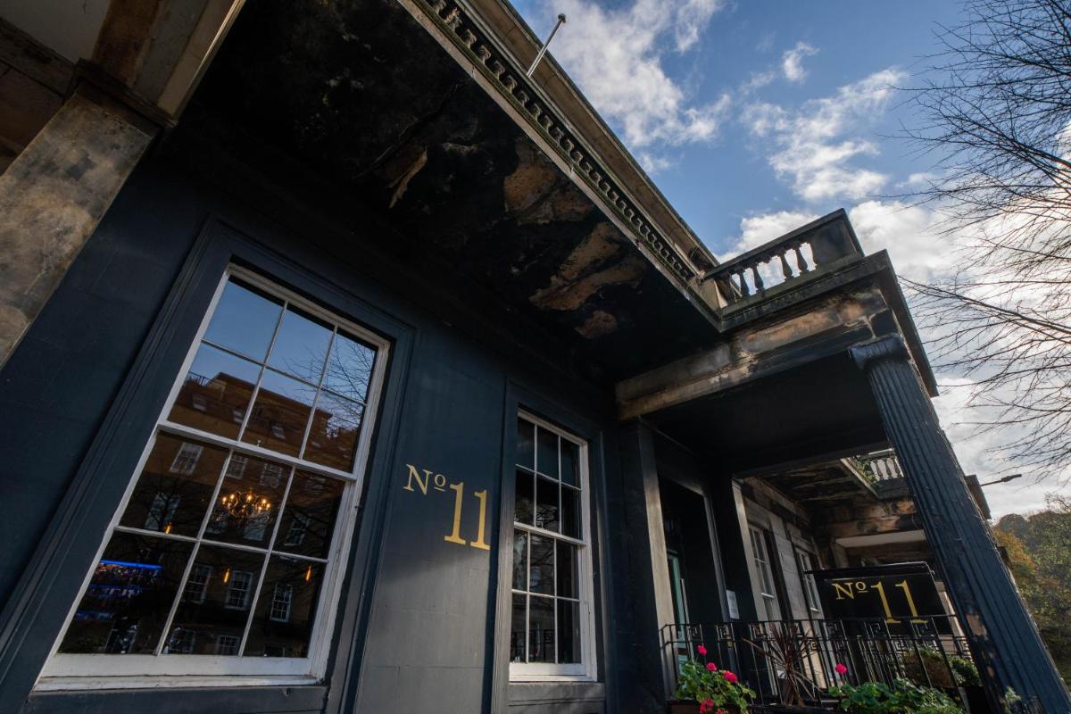 No. 11 Boutique Hotel & Brasserie - Housity