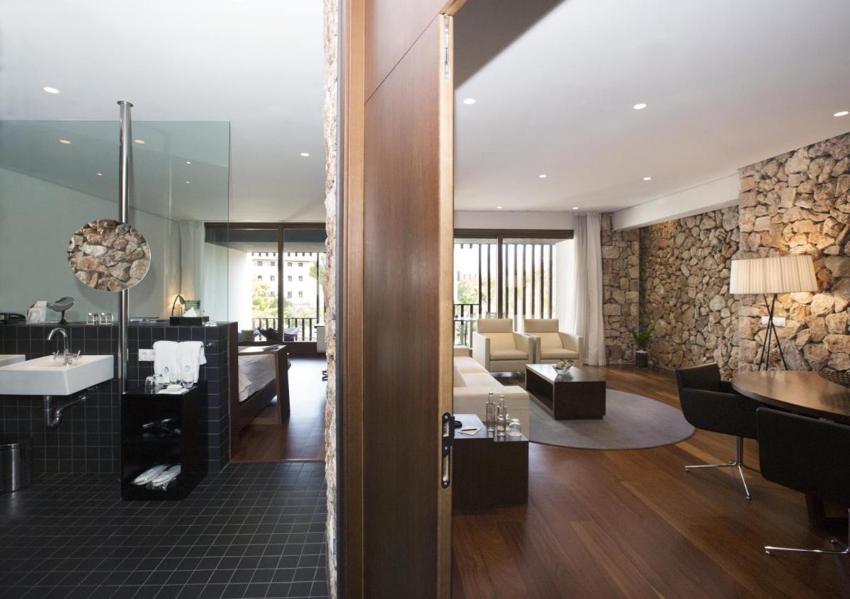 Zona de estar de Hospes Maricel y Spa, Palma de Mallorca, a Member of Design Hotels