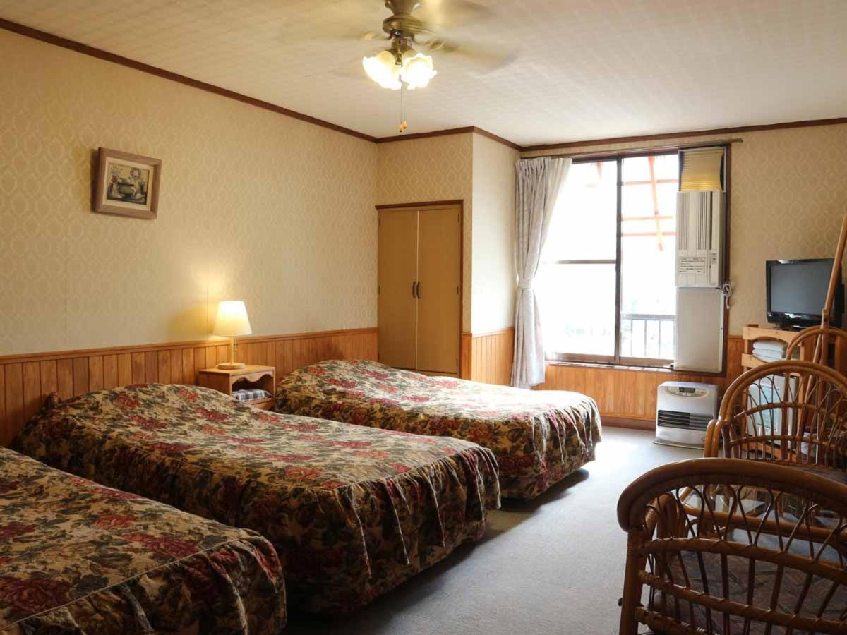 Pension Eden - Housity