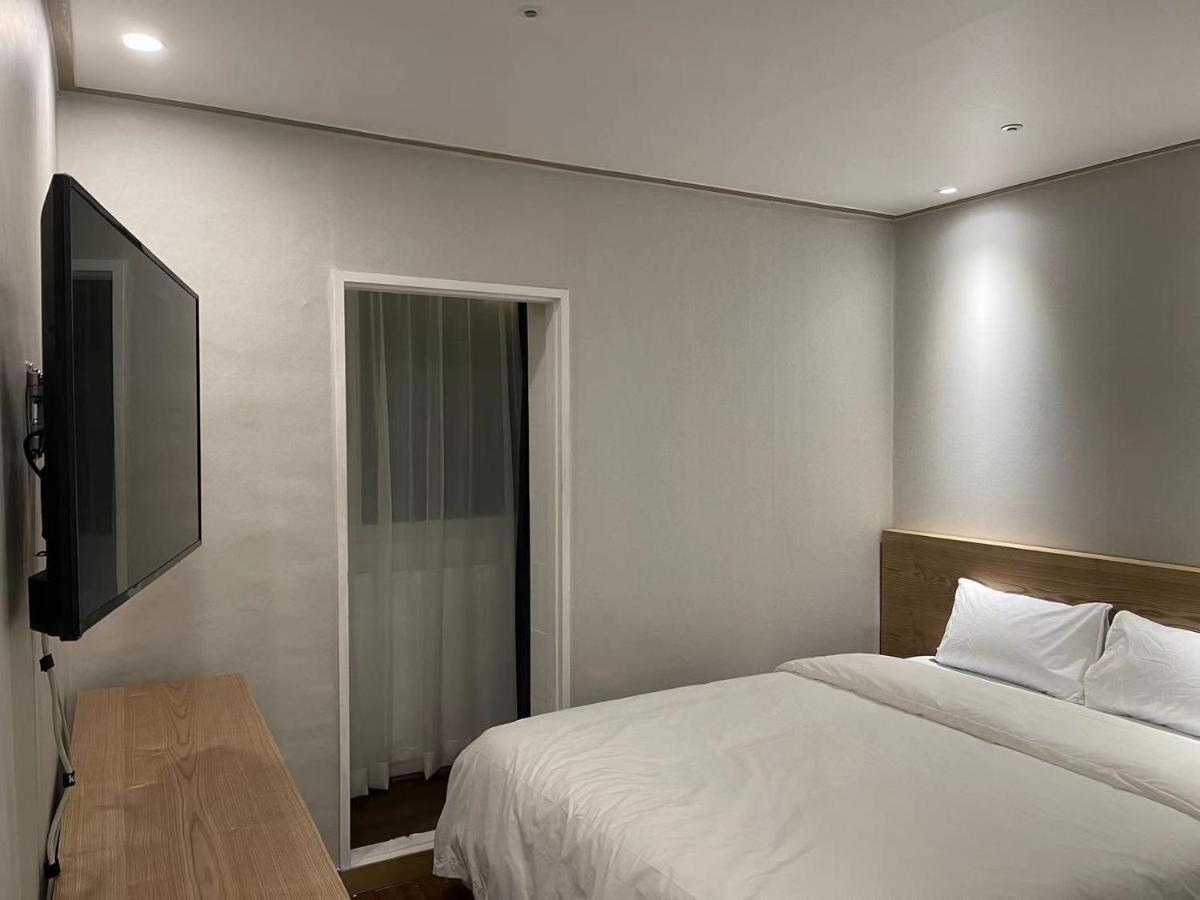The garden hotel - Housity