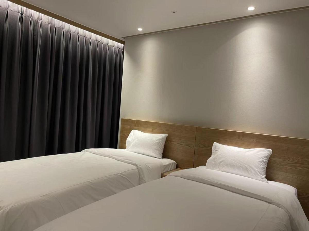 The garden hotel - Housity