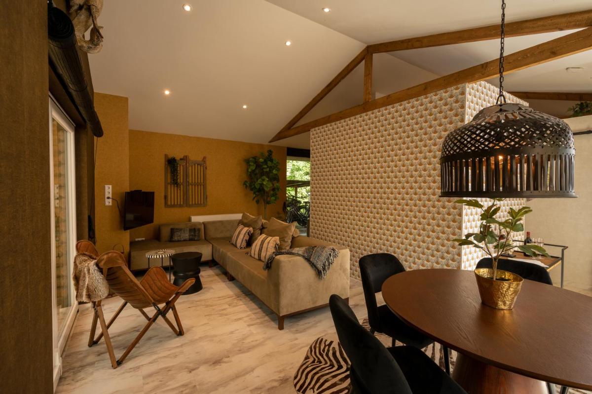 ZEN-Bungalow NO 4 met sauna en hottub - Housity