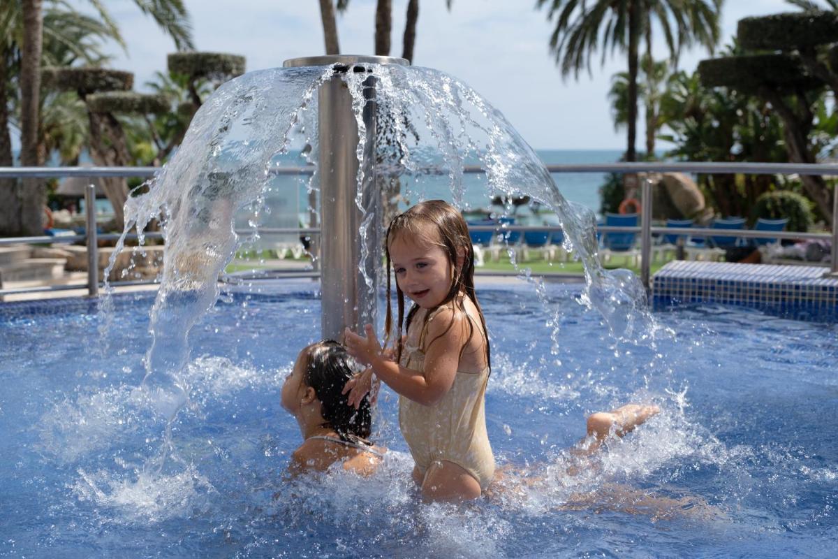 Clientes alojados en Gran Hotel Las Fuentes