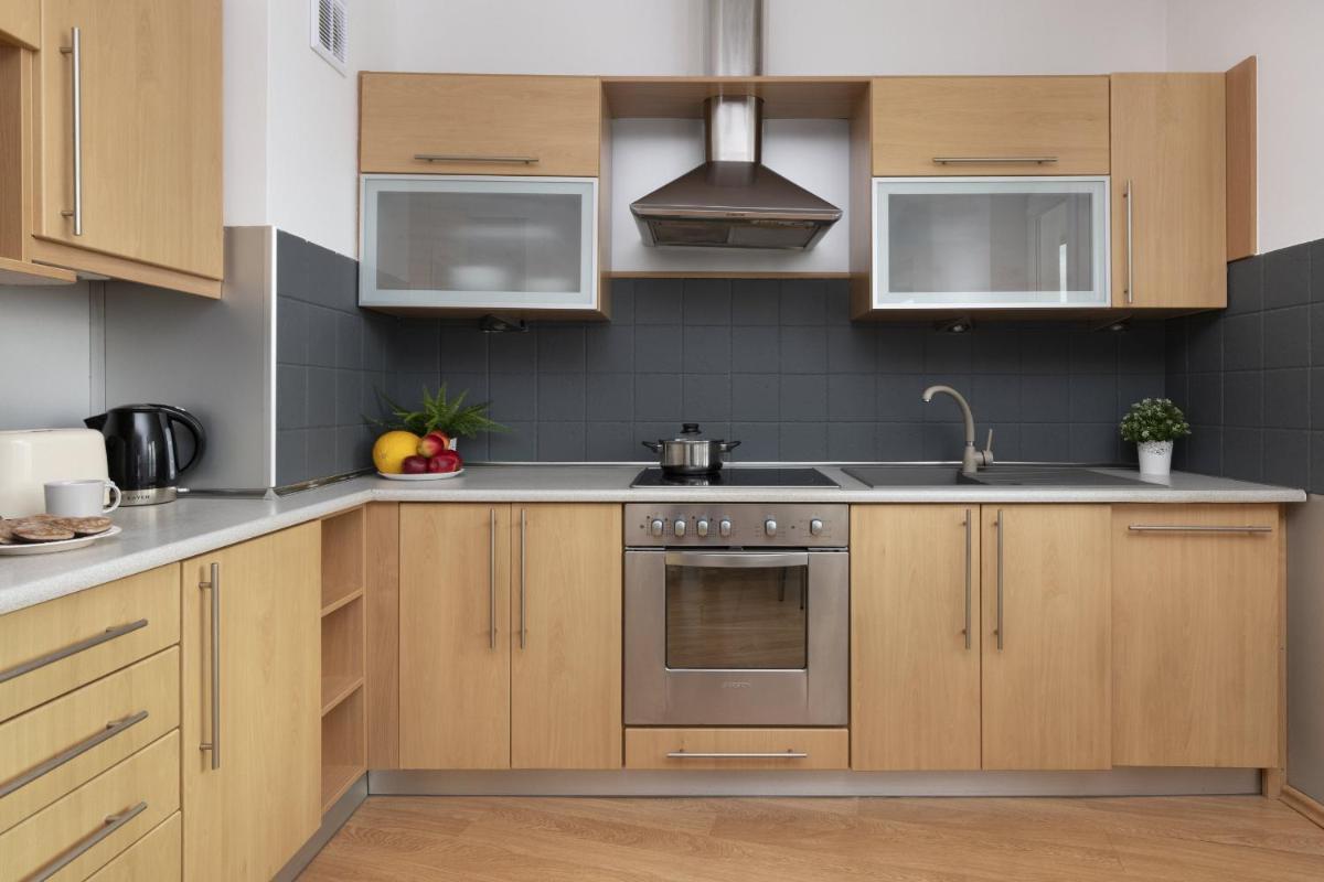 Warsaw Ursynów Modern Apartment by Noclegi Renters - Housity