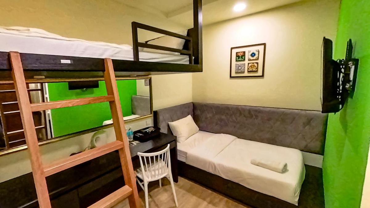 Bishop Hotel - Housity