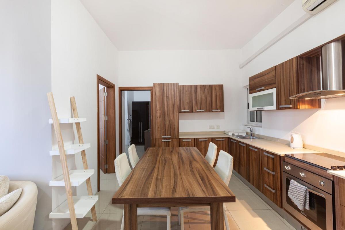 Suitetrails - Modern APT next to UNI Skatepark St Julians by 360 Estates