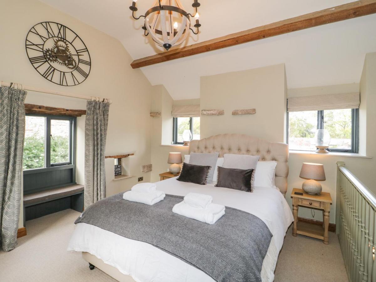The Dovecote - Housity