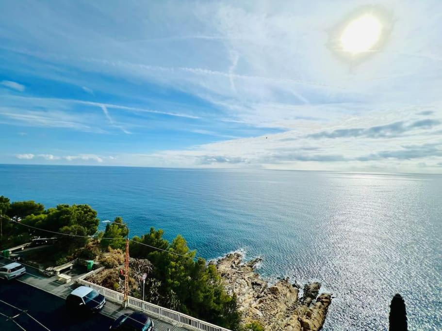 Suite Sunset 18 - Fronte Mare Sanremo - Housity