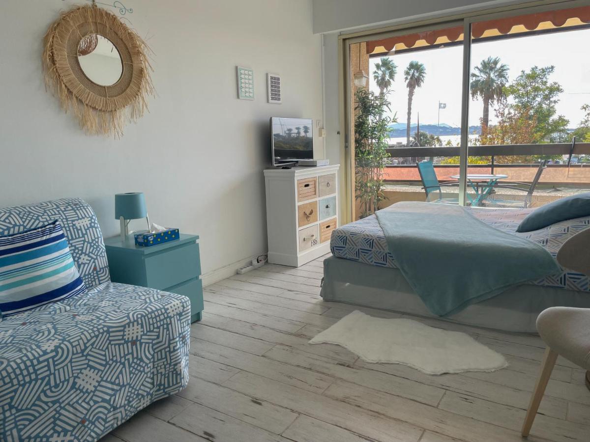 Les balcons de Bandol Centre ville avec vue mer et face à la plage - Housity