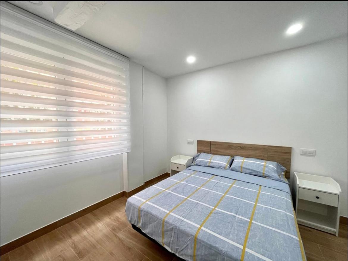 Maximilian Dreams - Housity