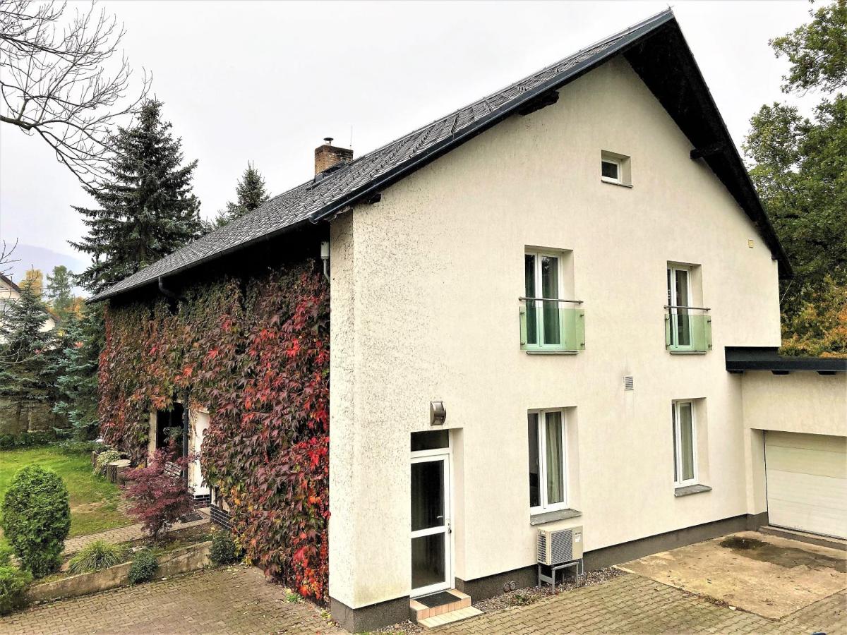 Suitetrails - Mezonetový apartmán v Podještědí