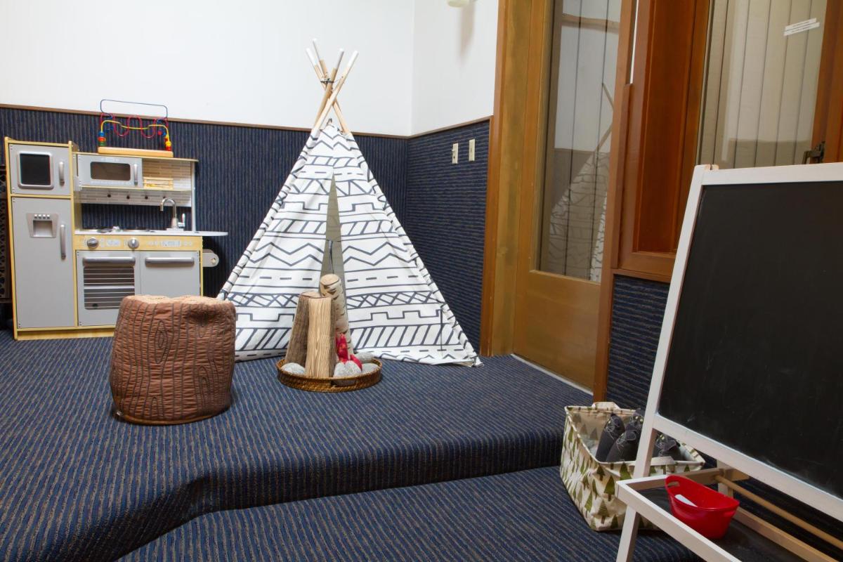 Mt Baker Den, Sleeps 4 - Housity