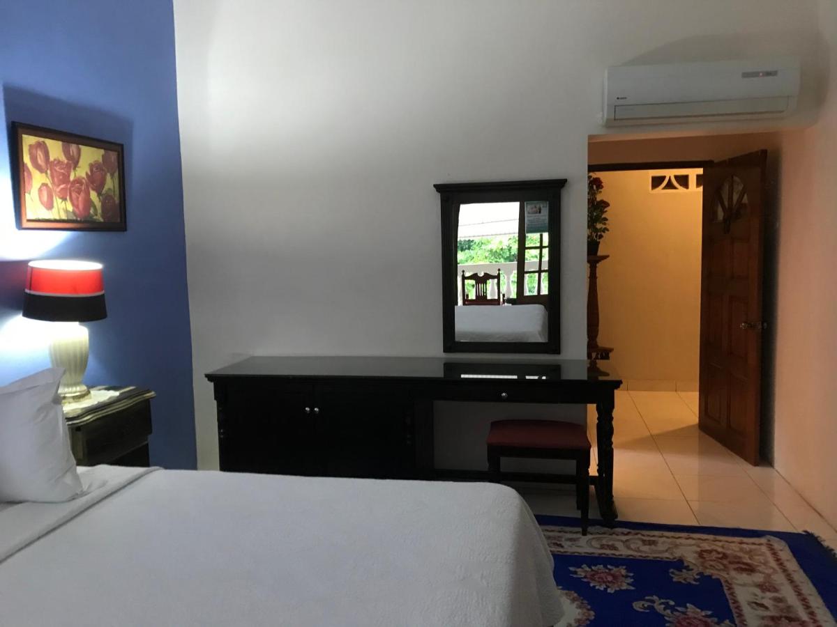 Chateau Margarita JA - Housity