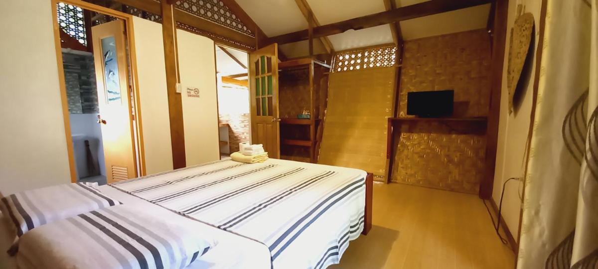 Bat Tree Cottages - Housity