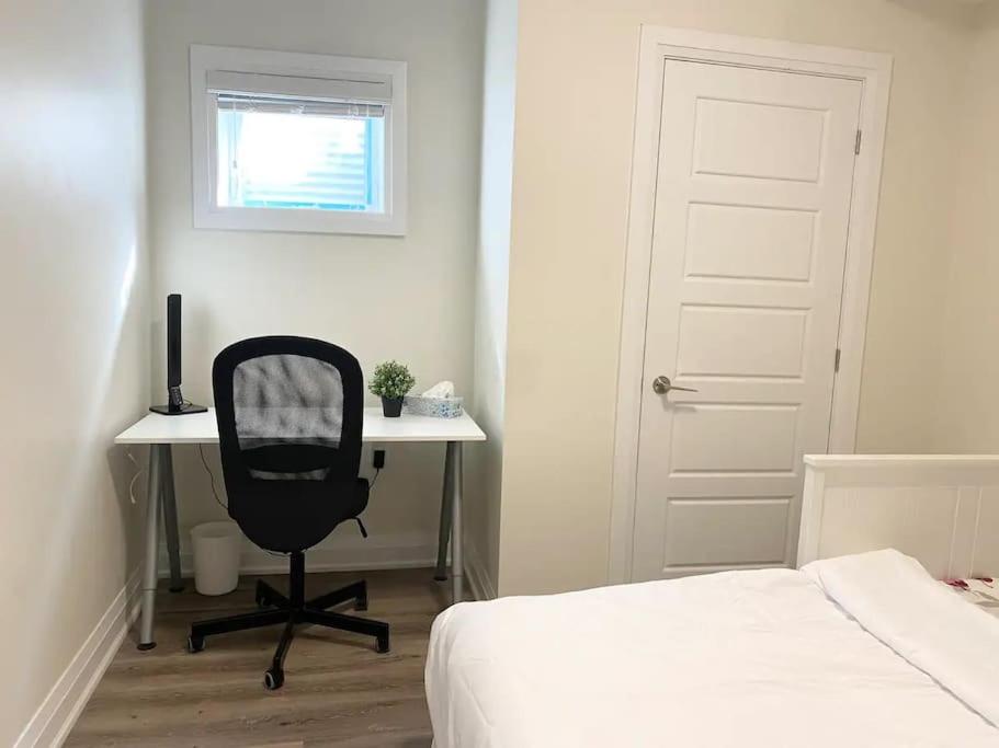 Lovely Private Bedroom Next to Beach and GoStation - Housity