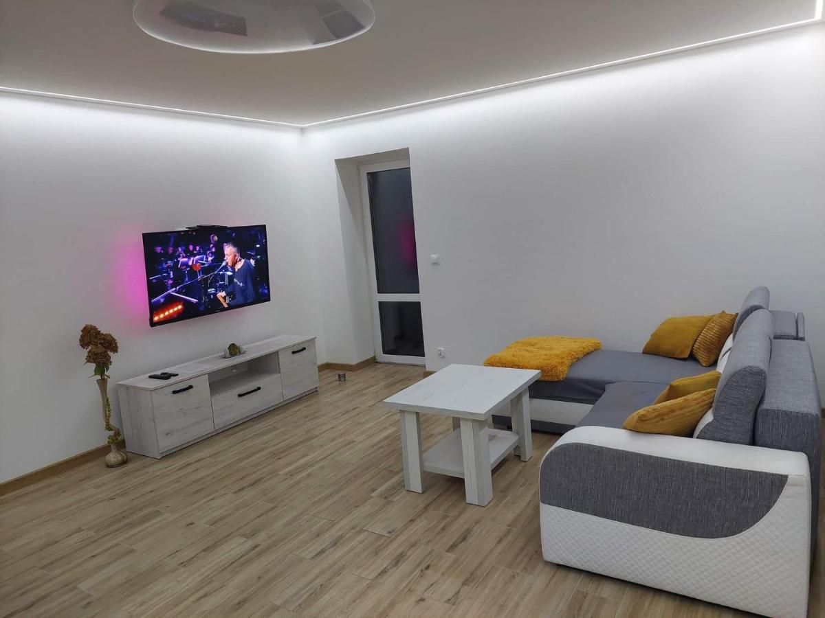 Apartament Roztropice - Housity