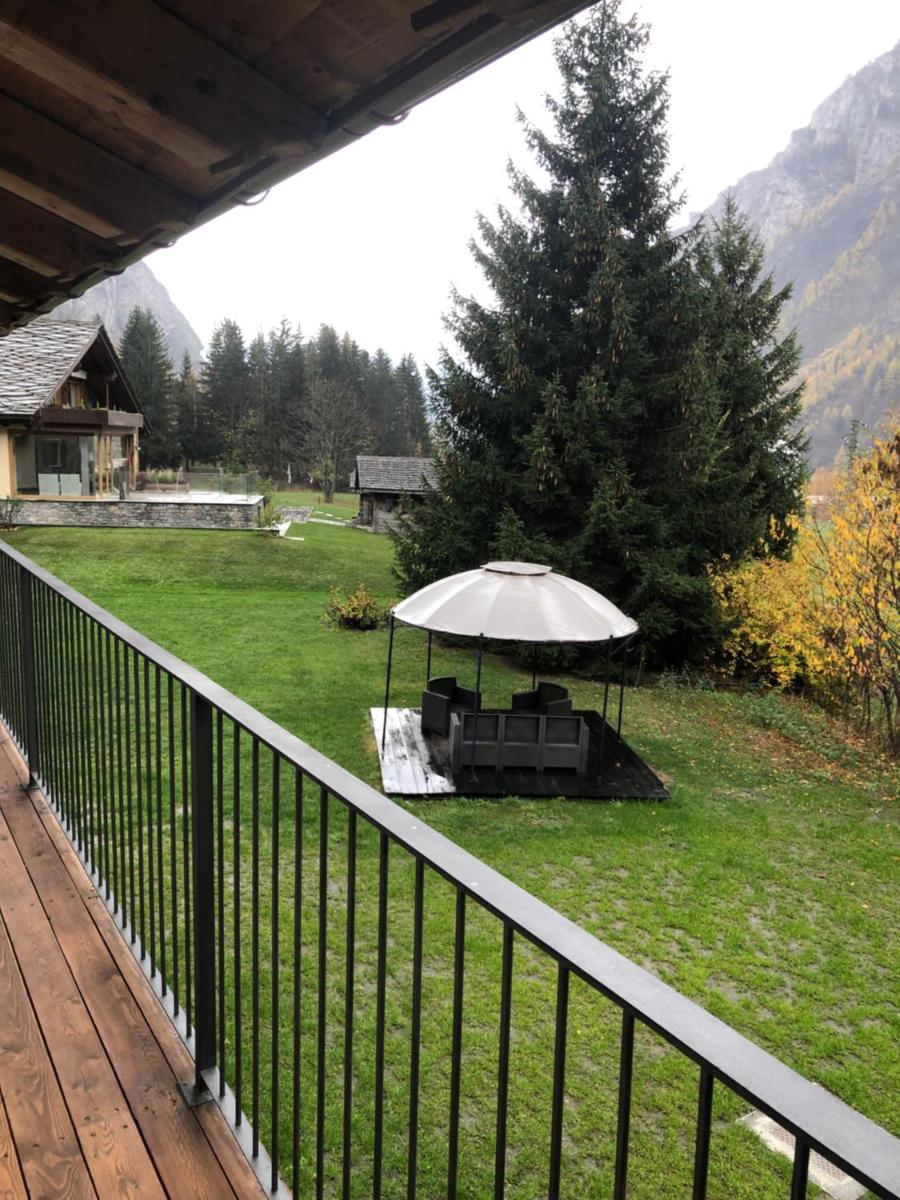 Appartamenti vista Monte Bianco Courmayeur-Entrèves - Housity
