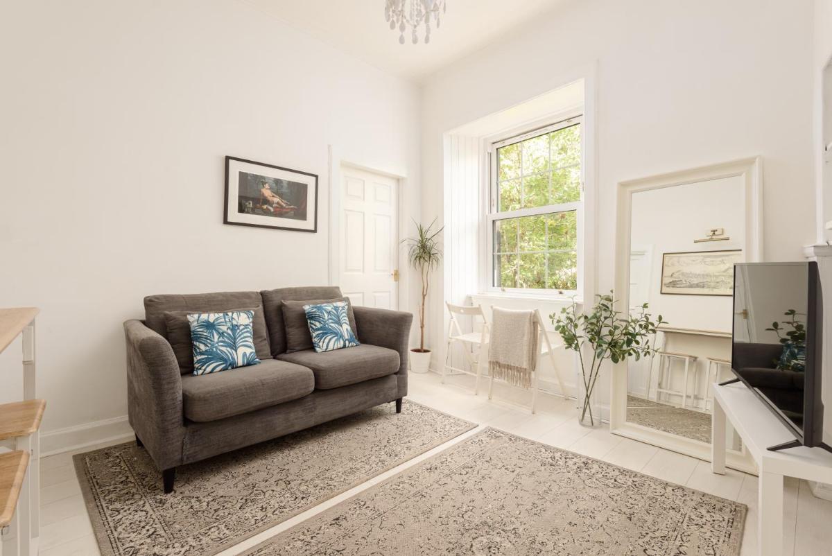 The Tollcross Apartment - Modern & Bright 1BR - Housity