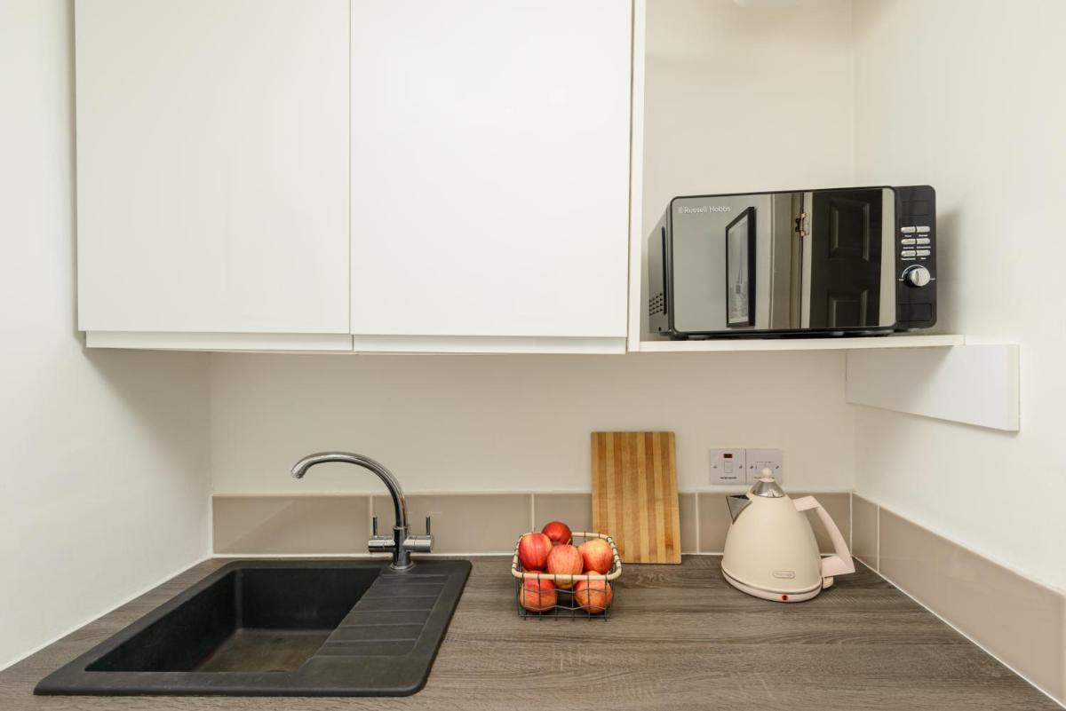 The Tollcross Apartment - Modern & Bright 1BR - Housity
