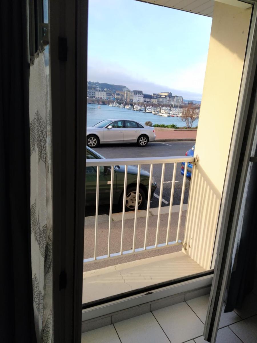 Abri Côtier-3 étoiles-vue imprenable sur port de plaisance - Housity