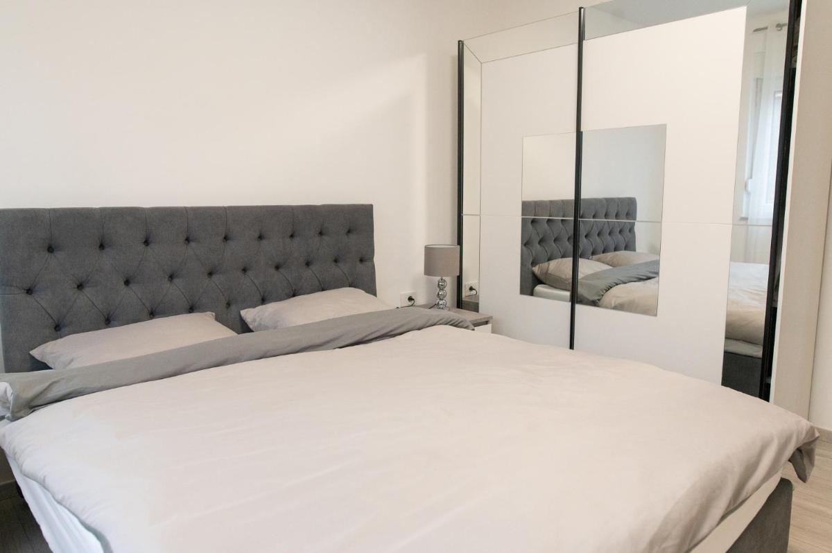 Apartman Škrinjar - Housity