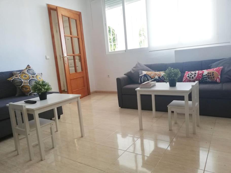 Apartamento grande en el Puerto Marina del Este (La Herradura-Almuñecar) - Housity