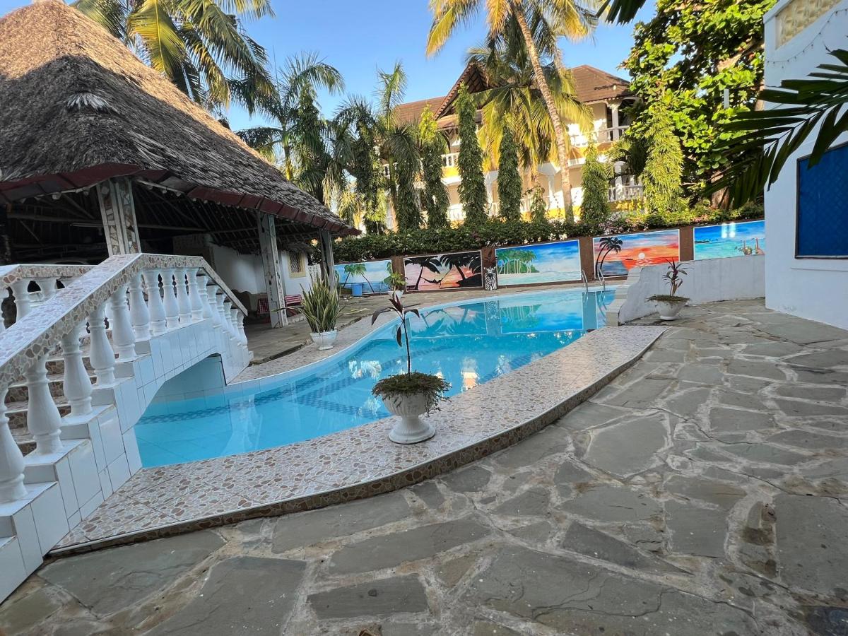 Charming and Remarkable 1 Bed Villa in Diani Beach - Housity