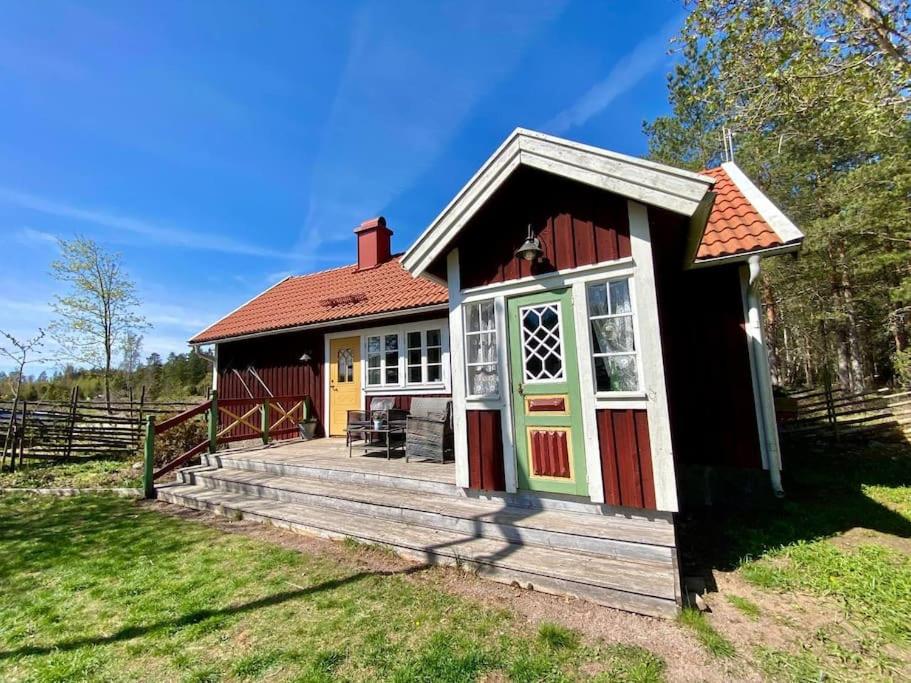 Ferienhaus auf schwedischem Selbstversorgerhof - Housity