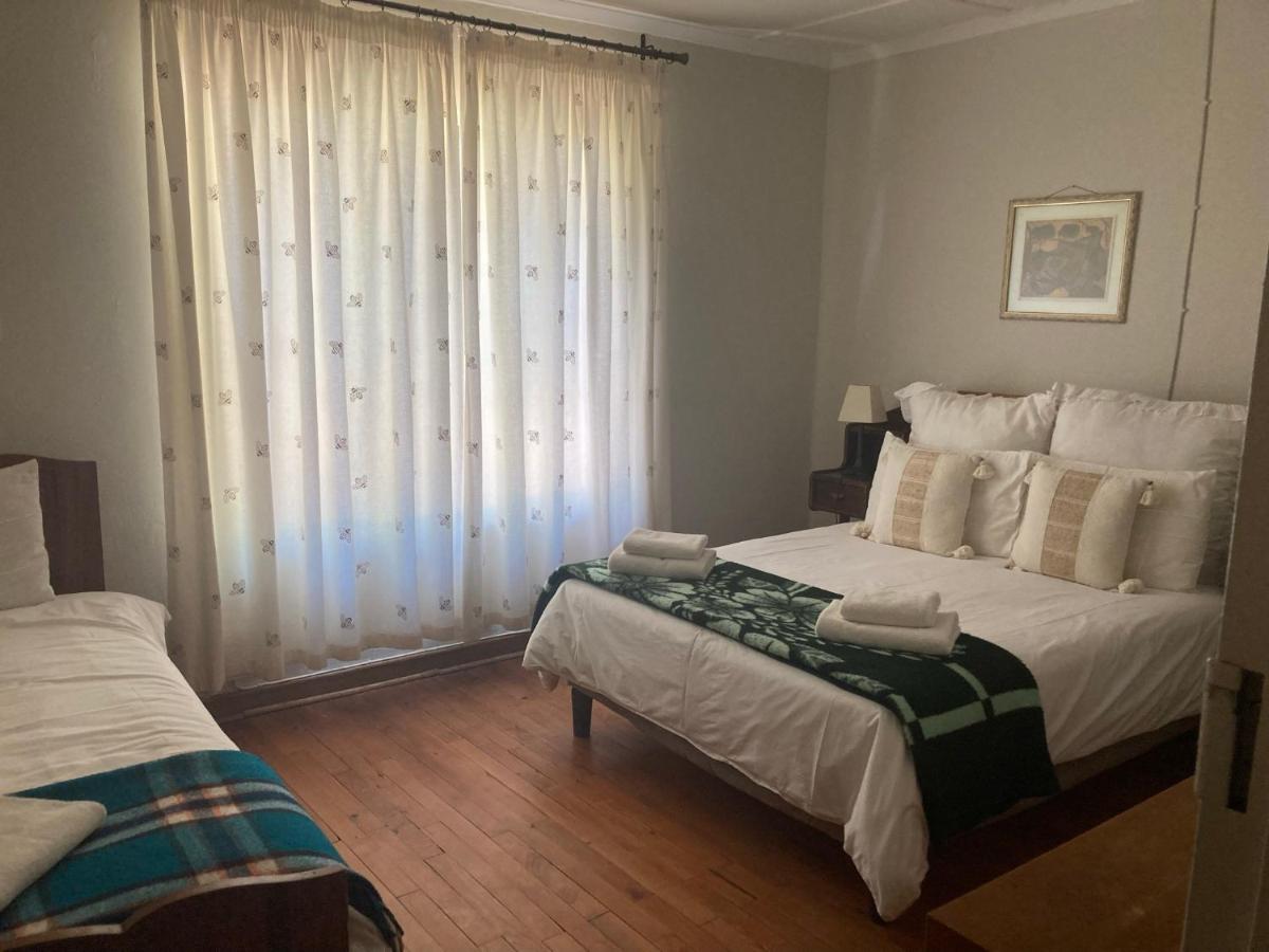 Karoo Nights - Housity